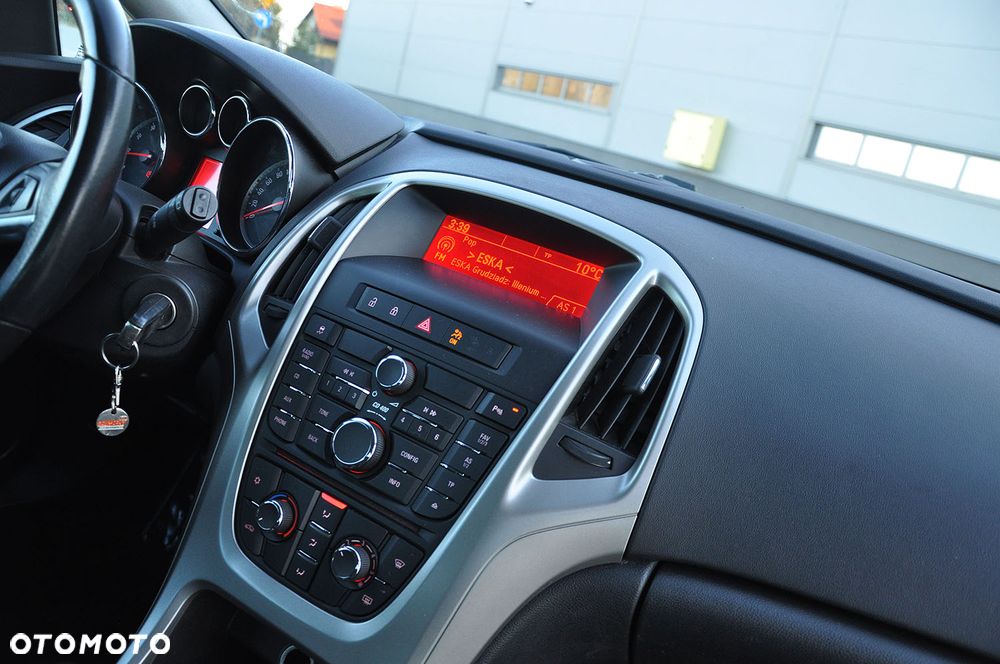 Opel Astra 1.6 Selection 110 Jahre - 16