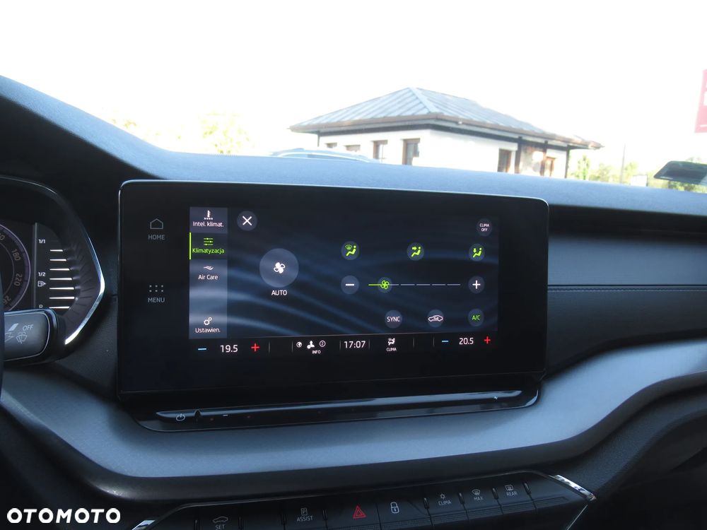 Skoda Octavia 1.5 TSI ACT Ambition - 27