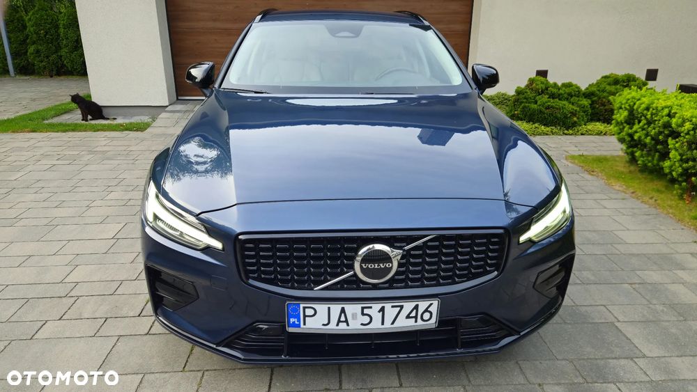 Volvo V60 B3 B Plus Dark - 4