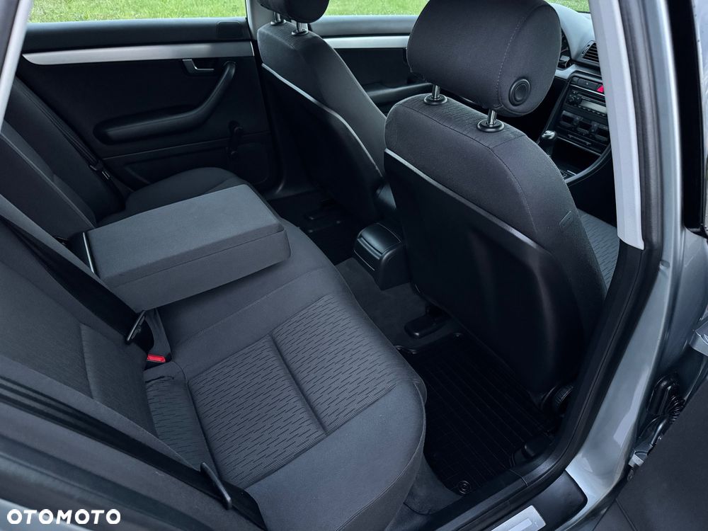Audi A4 Avant - 14