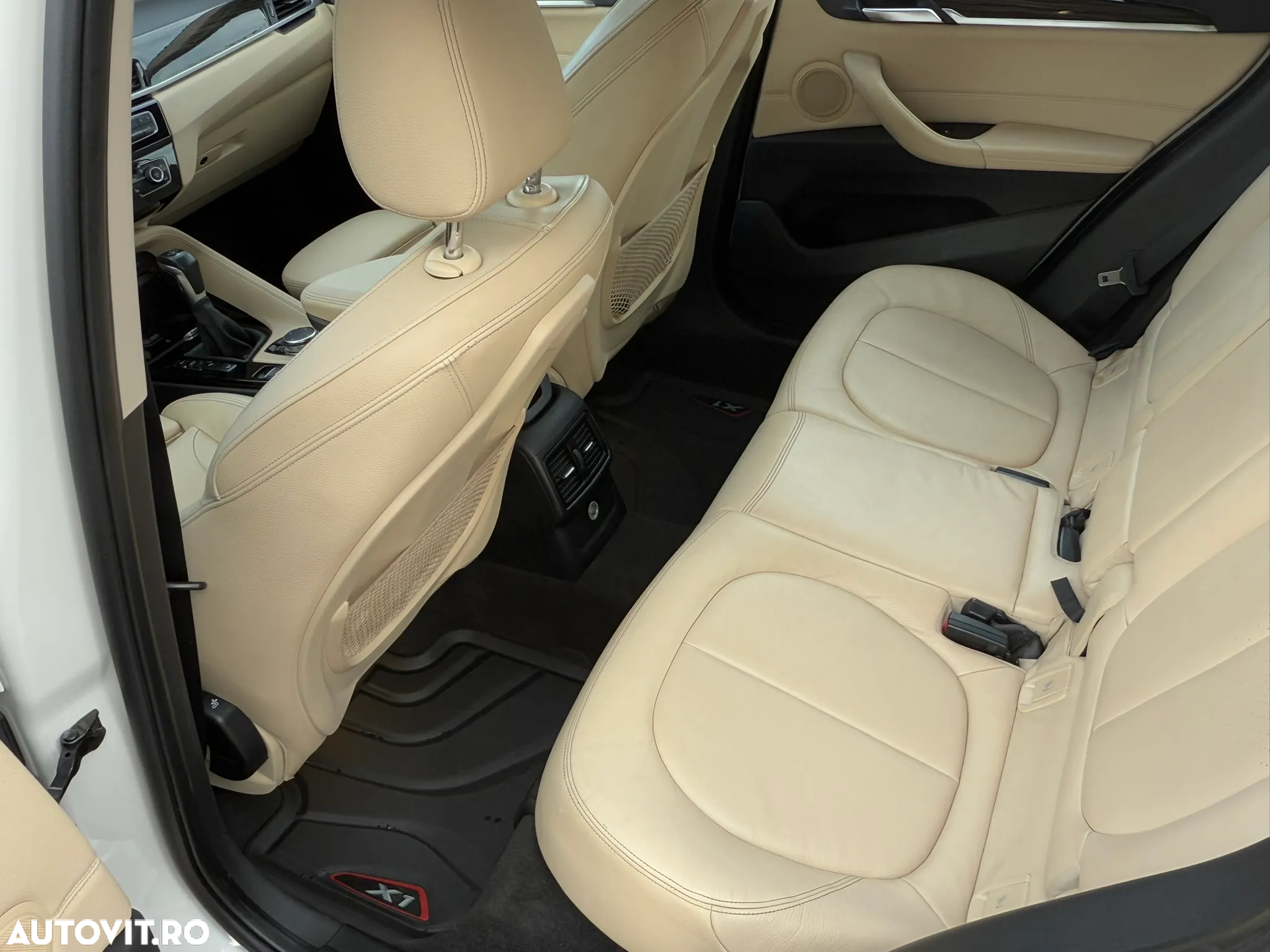 BMW X1 xDrive25d AT xLine - 8