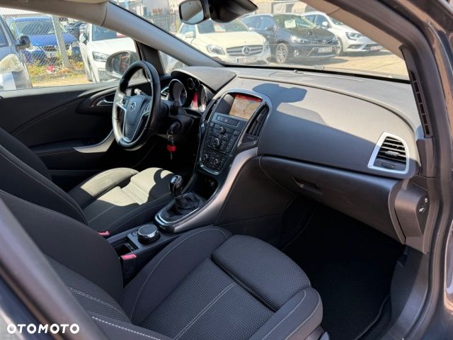 Opel Astra 2.0 CDTI DPF Active - 25
