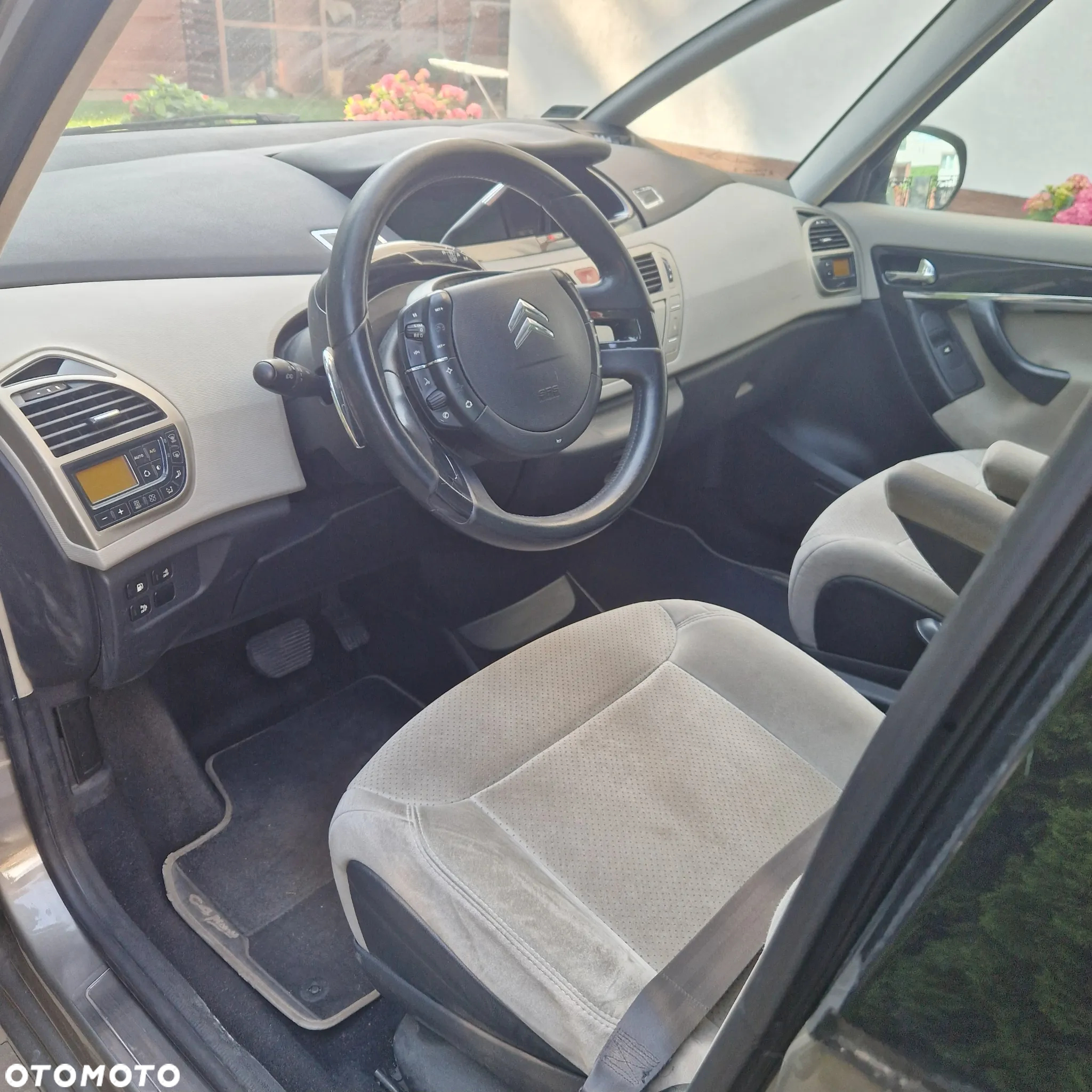 Citroën C4 Grand Picasso 1.6 THP Equilibre Exclusive MCP - 10