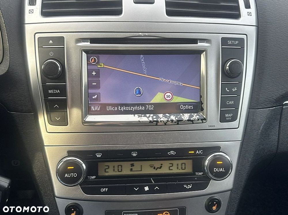 Toyota Avensis - 18