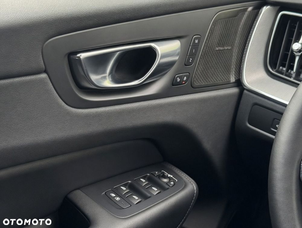 Volvo XC 60 - 35