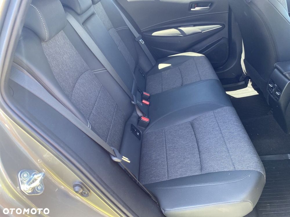 Toyota Corolla 1.8 Hybrid Style - 21