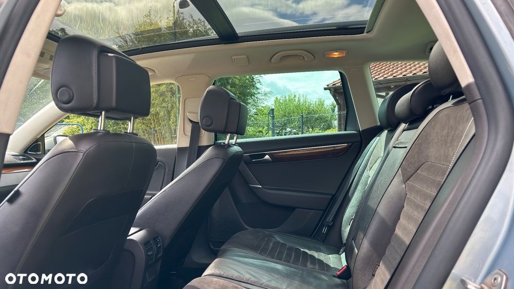 Volkswagen Passat 2.0 TDI Highline DSG - 12