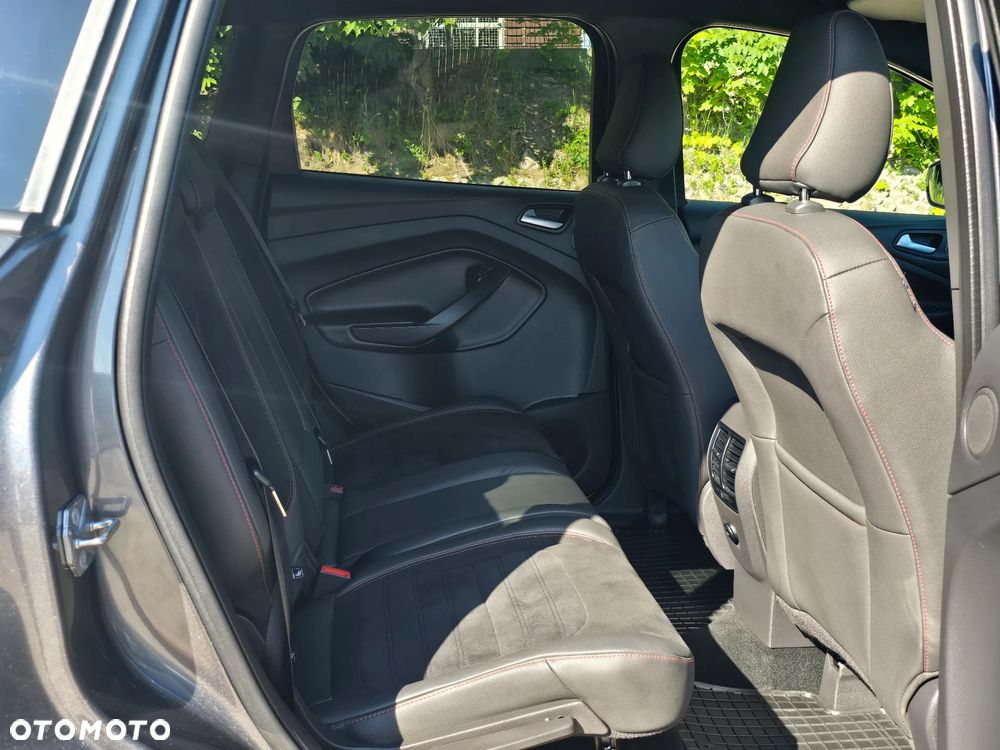 Ford Kuga 2.0 TDCi 4x4 ST-Line - 13
