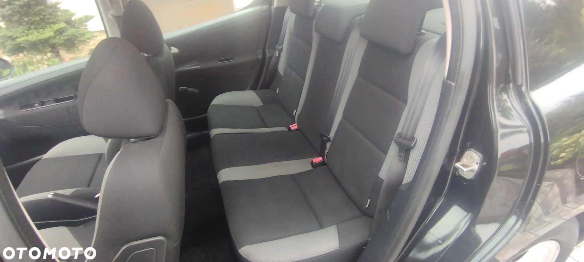 Peugeot 207 1.4 16V Trendy - 10
