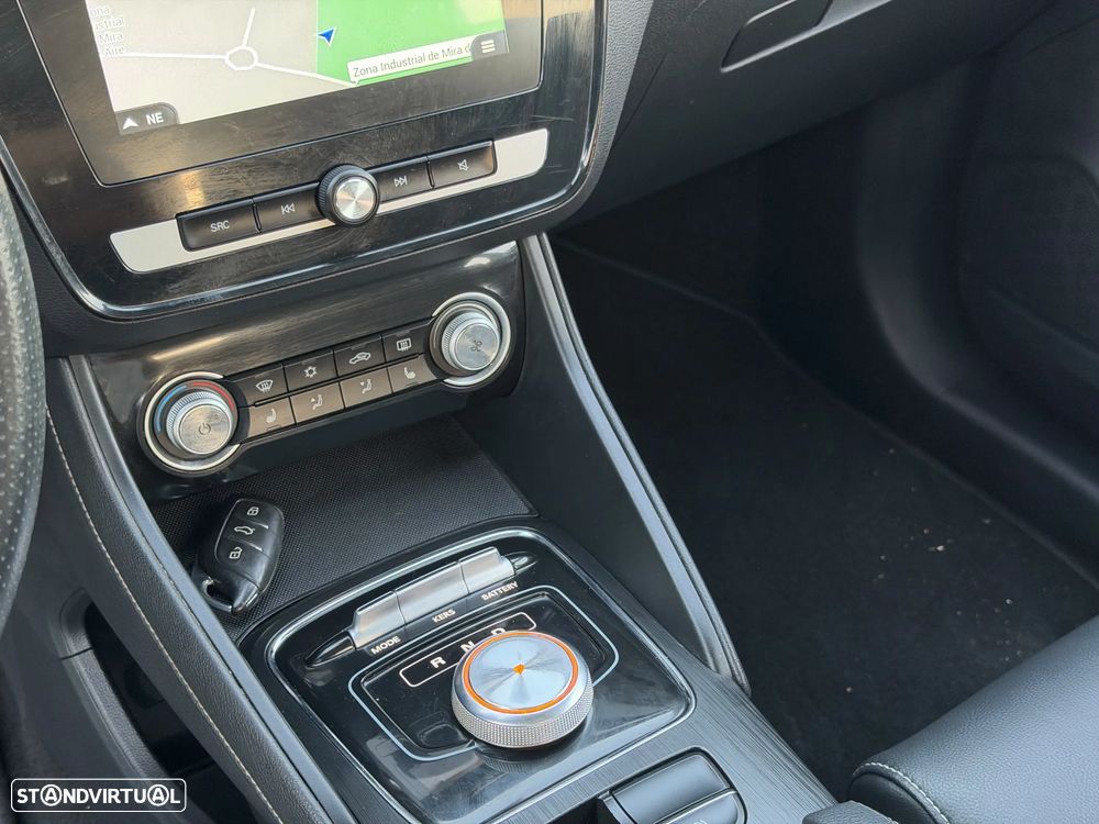 MG ZS Maximal Luxury - 16