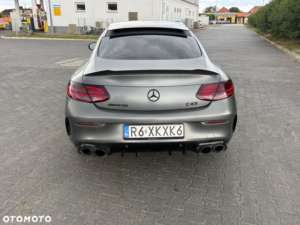 Mercedes-Benz Klasa C AMG 43 4Matic 9G-TRONIC - 39
