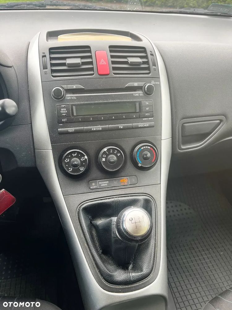 Toyota Auris 1.4 D-4D Premium - 12
