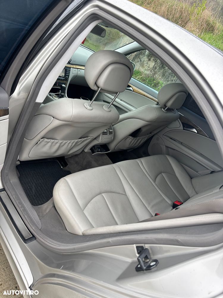 Mercedes-Benz E - 11