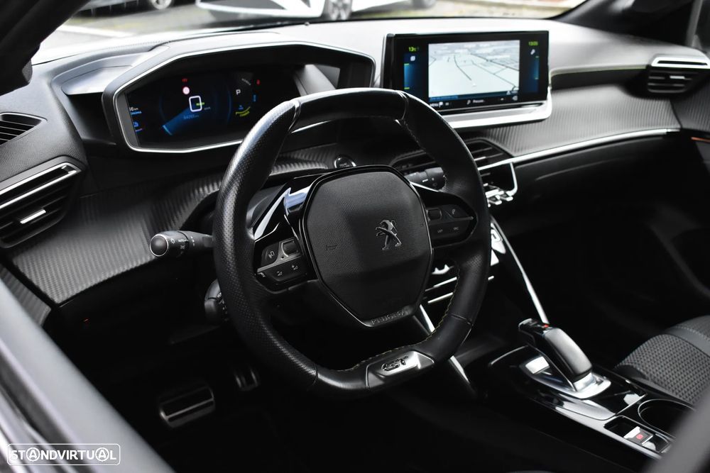 Peugeot e-208 GT - 22