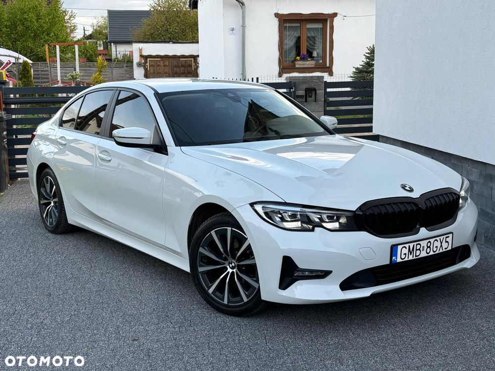 BMW Seria 3 318i - 9