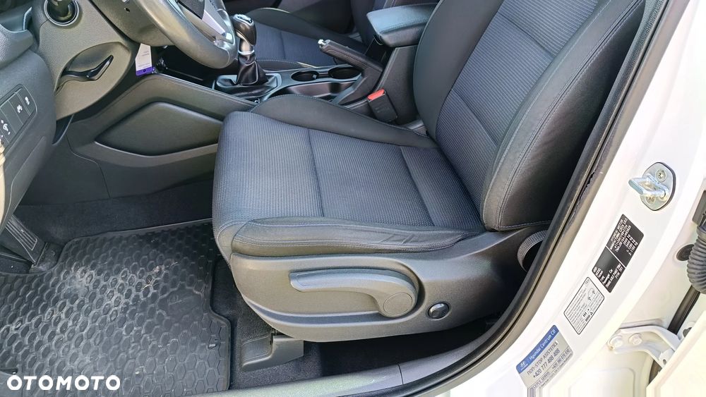 Hyundai Tucson 1.7 CRDI BlueDrive Style 2WD - 19