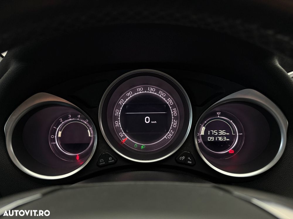 Citroën DS4 PureTech 130 Stop&Start SoChic - 9