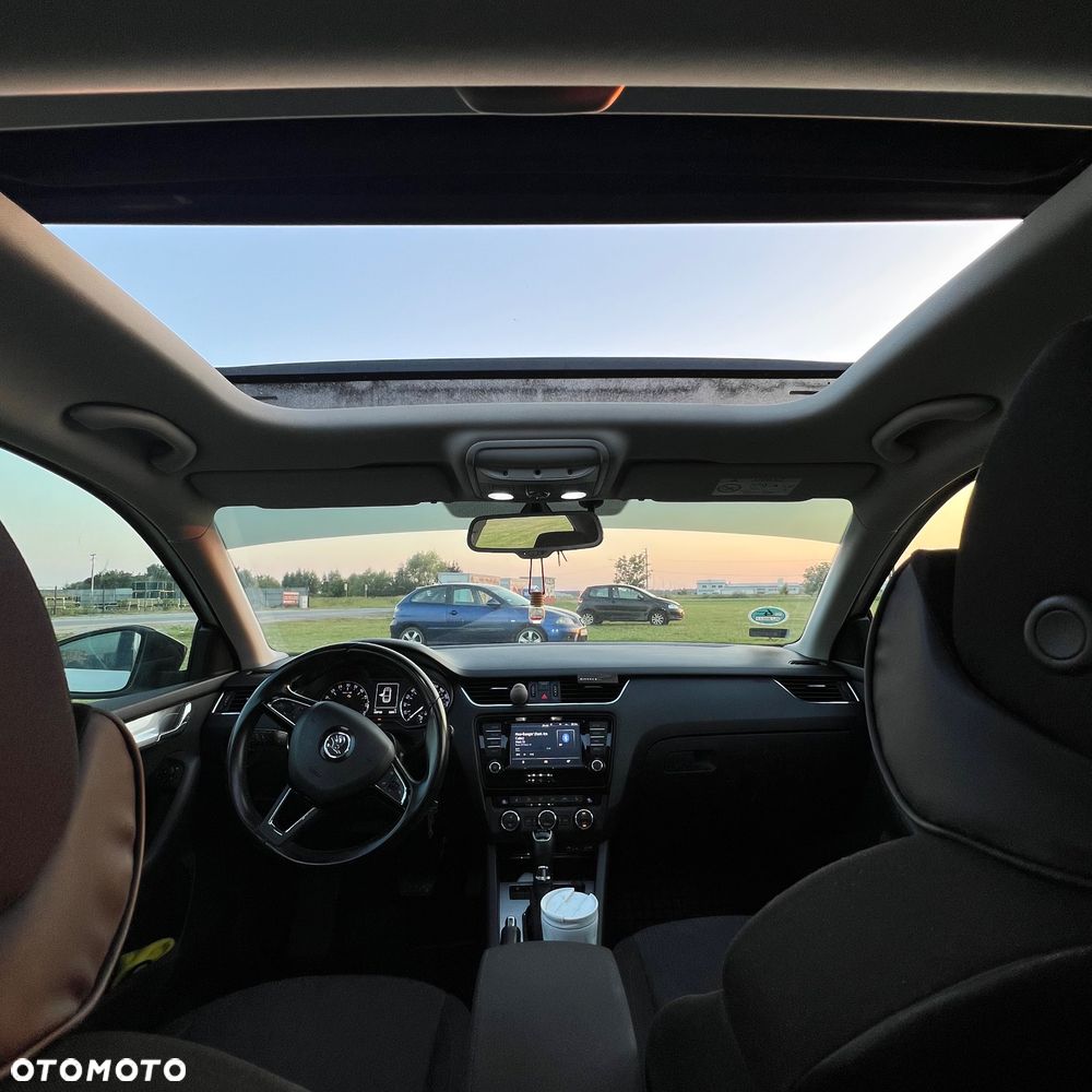 Skoda Octavia 2.0 TDI Style DSG - 9