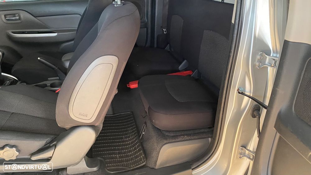 Mitsubishi L200 Pick Up 4x4 S&S Club Cab Diamant Edition - 19