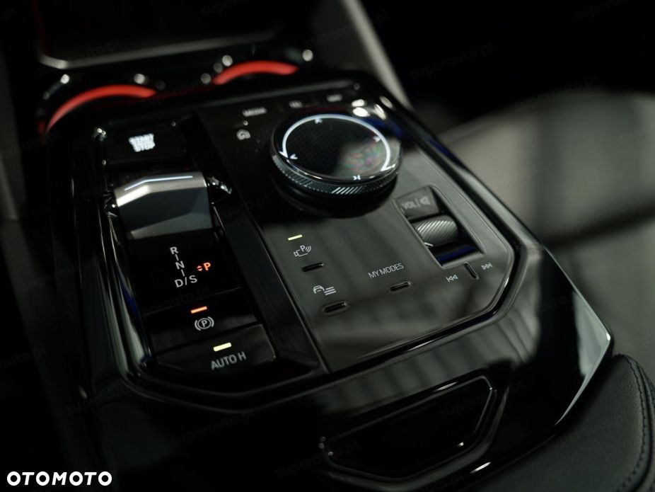 BMW Seria 5 540d xDrive mHEV M Sport - 17