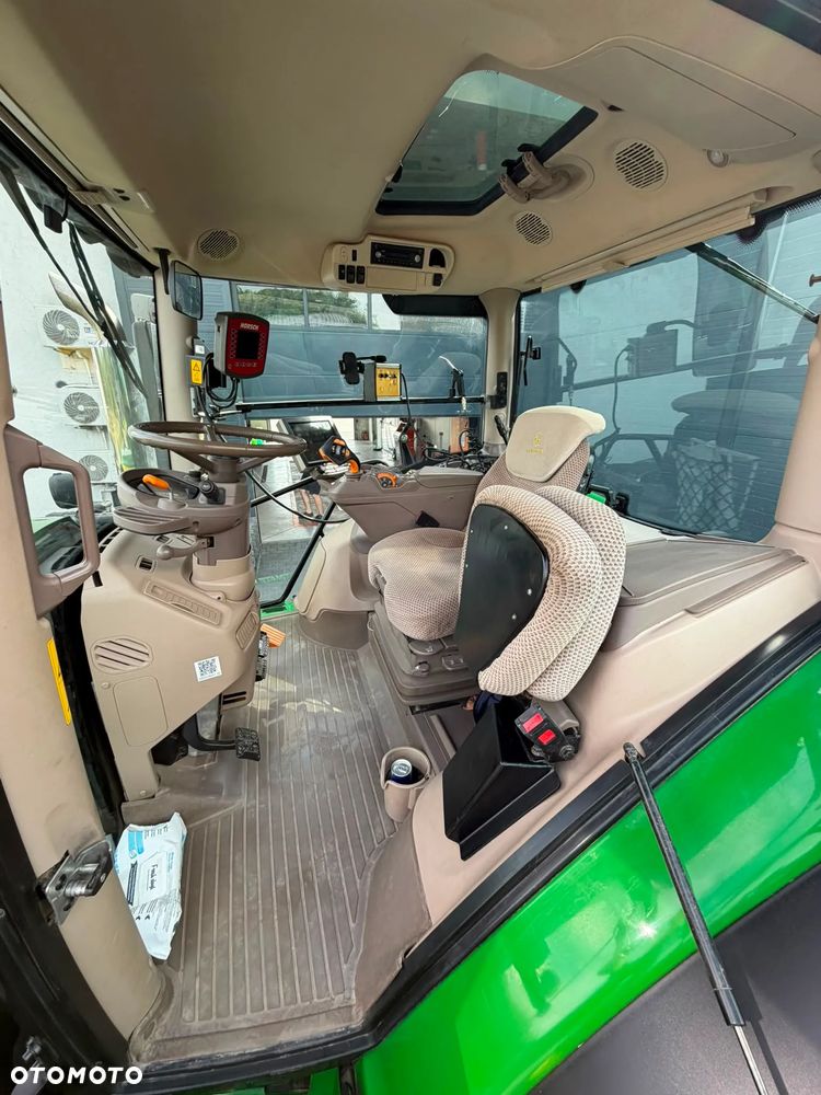 John Deere 6215 - 12