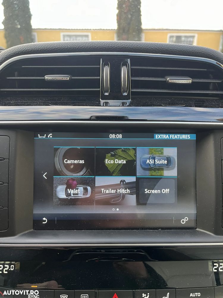 Jaguar F-Pace 30d AWD Portfolio - 18