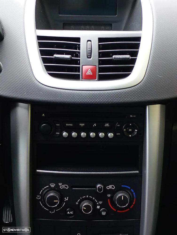 Peugeot 207 SW 1.4 Premium - 8