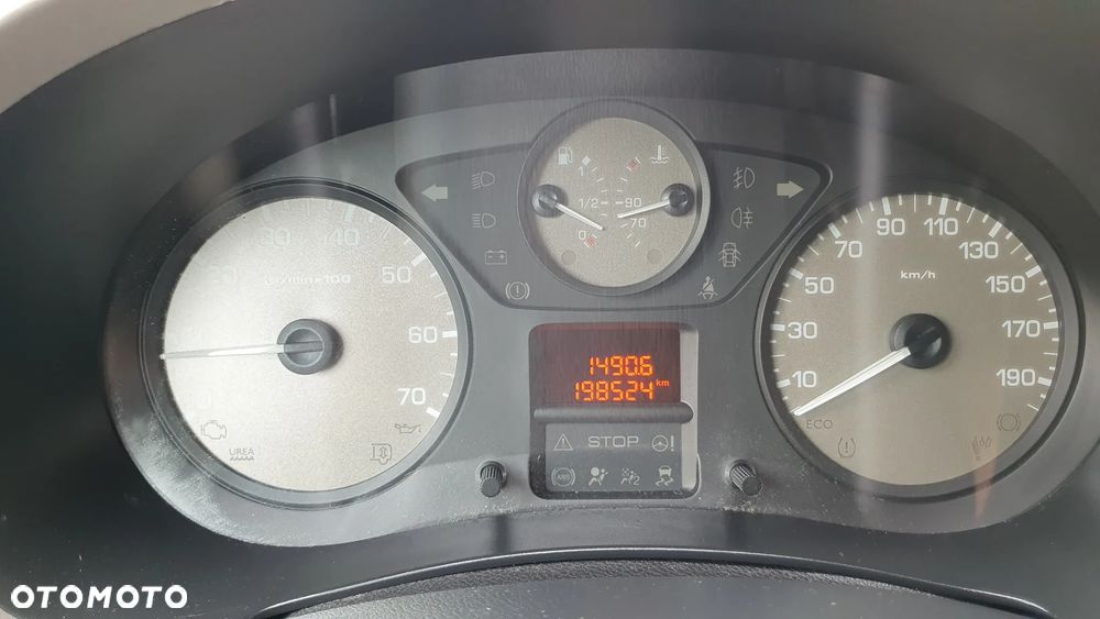 Peugeot Partner 98 VTi Style - 12