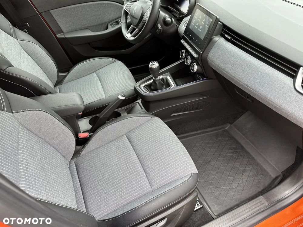 Renault Clio 1.0 TCe Techno - 27