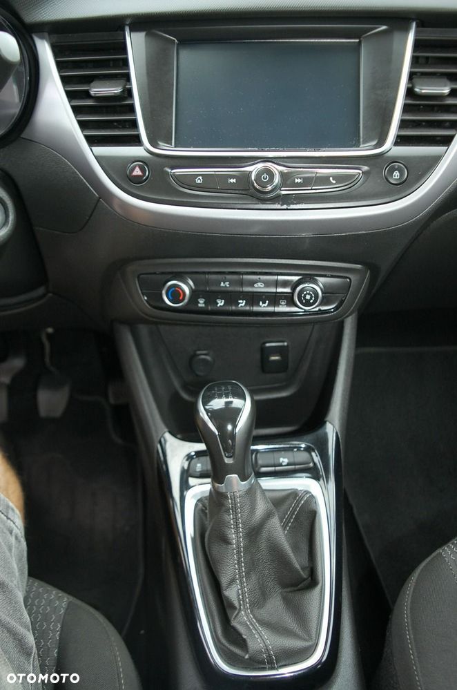 Opel Crossland X - 23