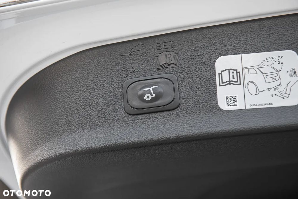 Ford Kuga 2.0 TDCi AWD ST-Line - 32