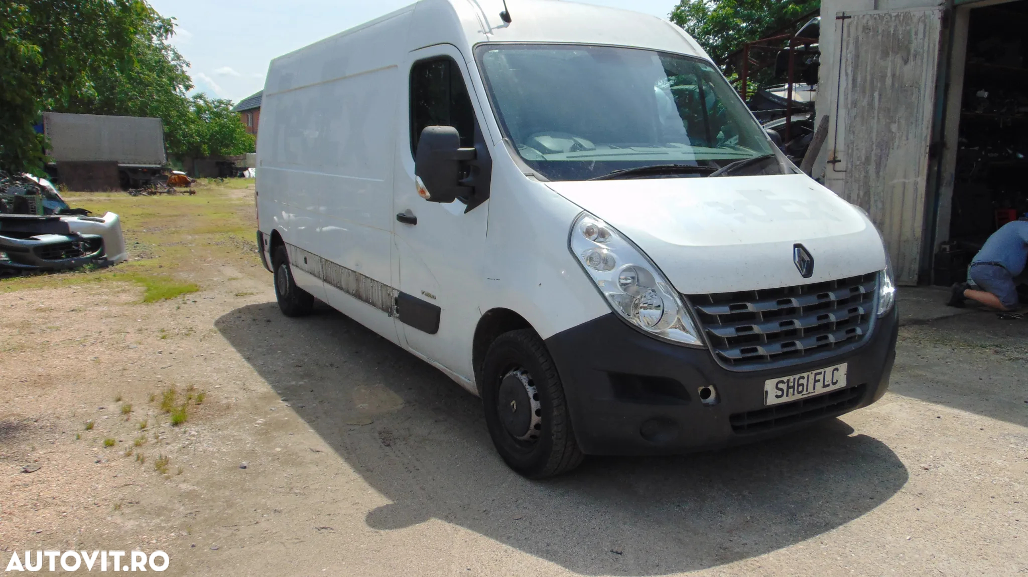 Dezmembrez renault master 2.3 euro 5 cutie manuala - 2
