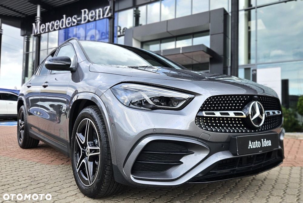 Mercedes-Benz GLA - 3