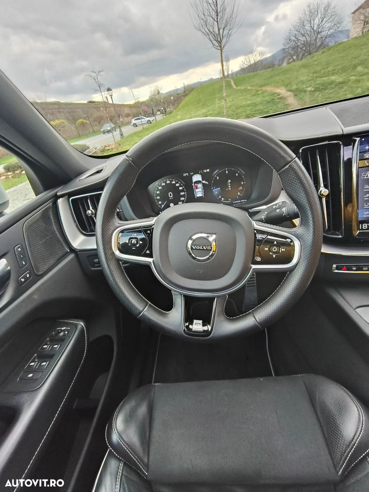 Volvo XC 60 D4 AWD Geartronic RDesign - 35