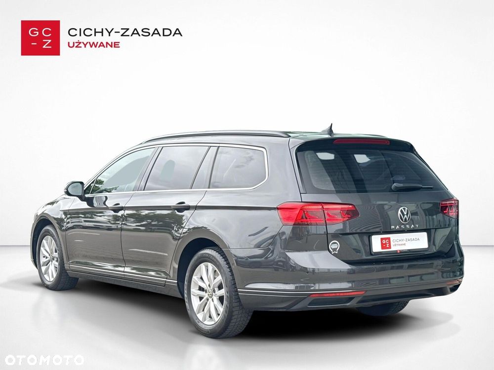 Volkswagen Passat - 7