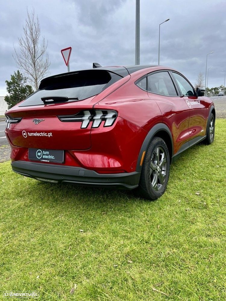 Ford Mustang Mach-E 75.7 kWh Base - 7