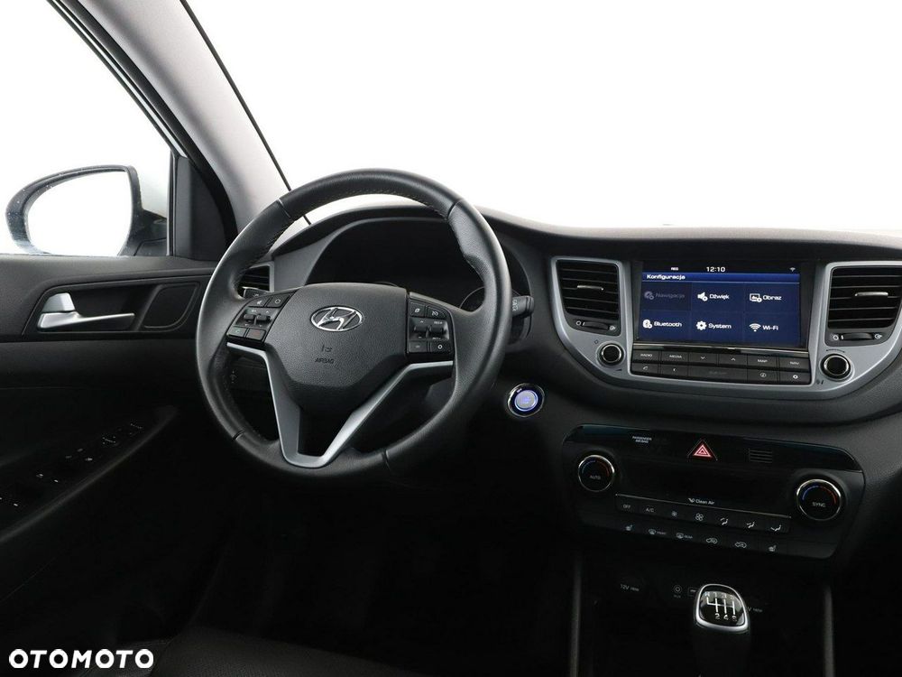 Hyundai Tucson 1.7 CRDI BlueDrive Style 2WD - 17