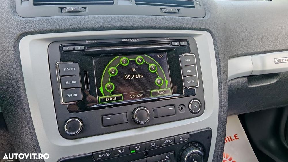 Skoda Octavia 2.0 TDI DPF 4x4 DSG Ambition - 12