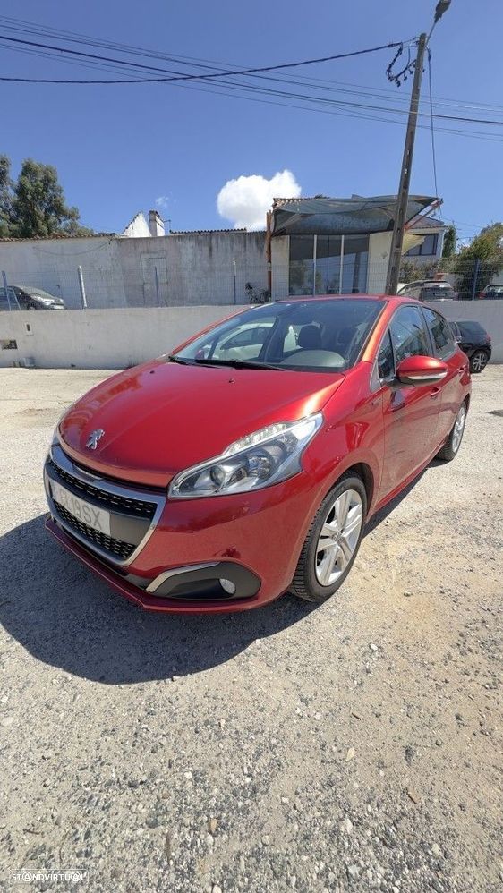 Peugeot 208 82 PureTech Style