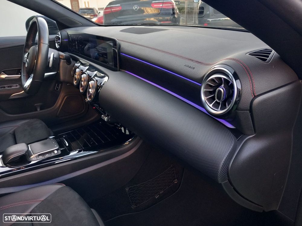 Mercedes-Benz CLA 180 d Shooting Brake AMG Line Aut. - 11