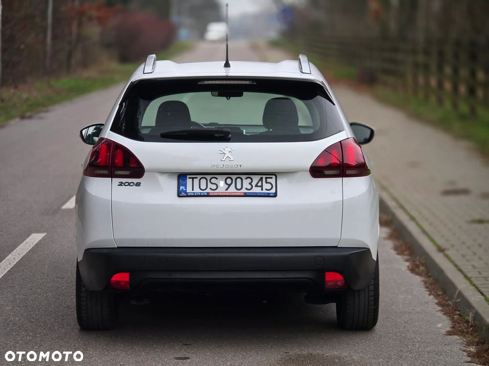 Peugeot 2008 BlueHDi 100 STOP & START Style - 15