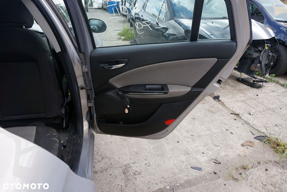 DRZWI TYLNE PRAWE BRAVO II 5D HB 279  BEŻOWY FIAT 2007-2014 - 10