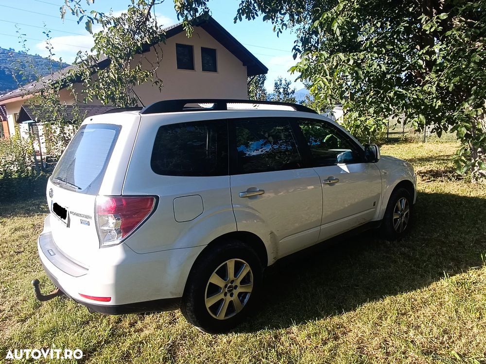 Subaru Forester 2.0D Exclusive - 8