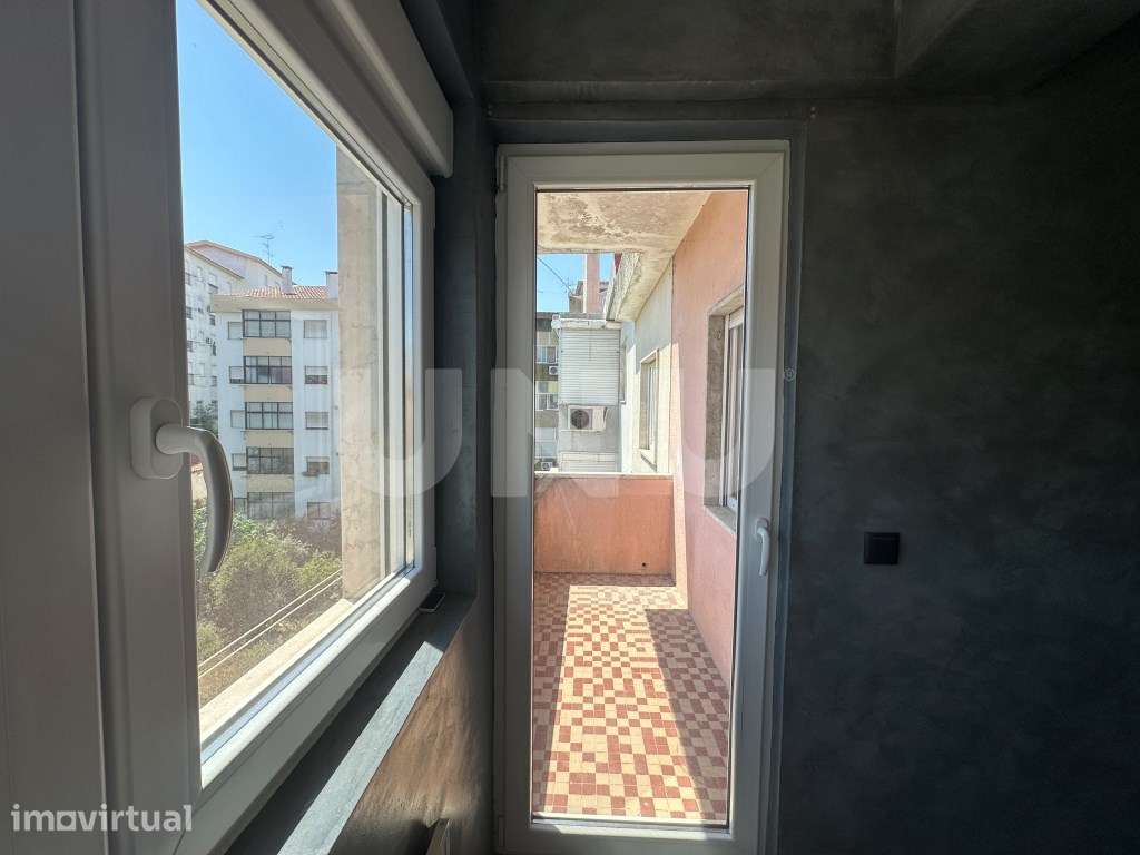 Apartamento T3 - Junto à Rotunda Europa - Grande imagem: 5/31