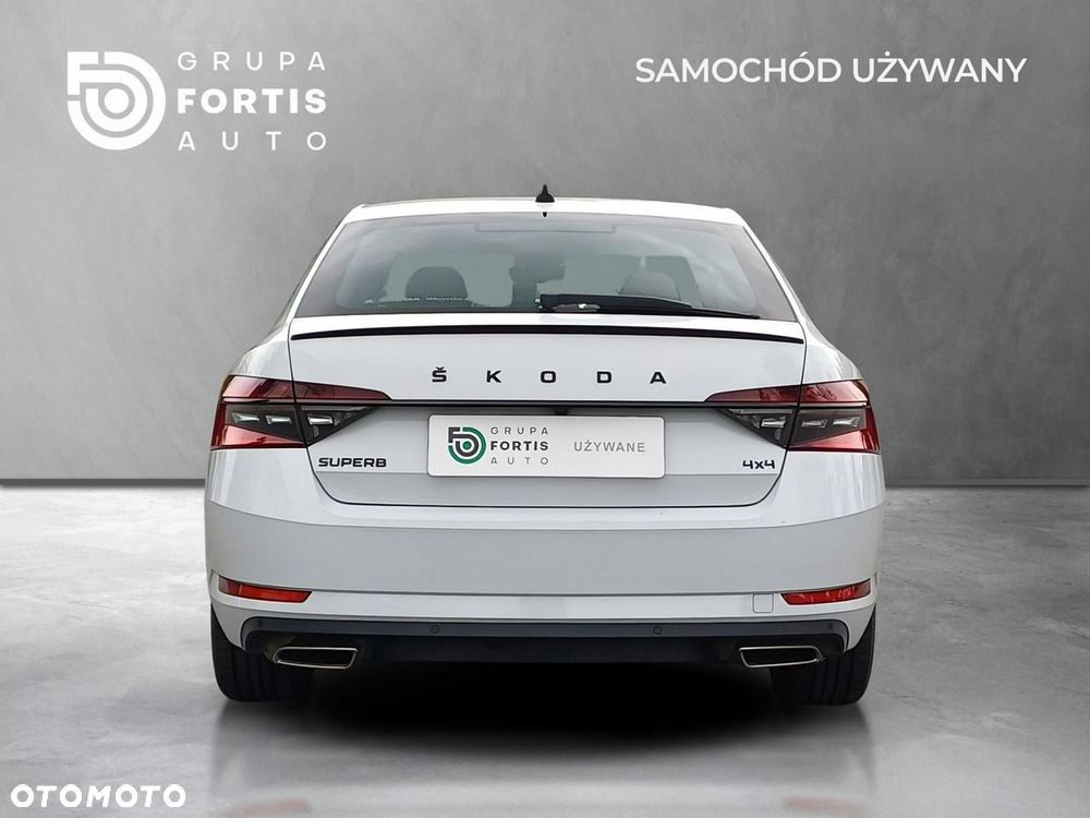 Skoda Superb 2.0 TSI 4x4 DSG Sportline - 4