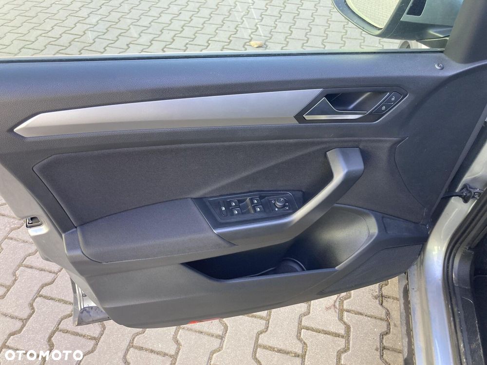 Volkswagen T-Roc 1.5 TSI Life DSG - 15