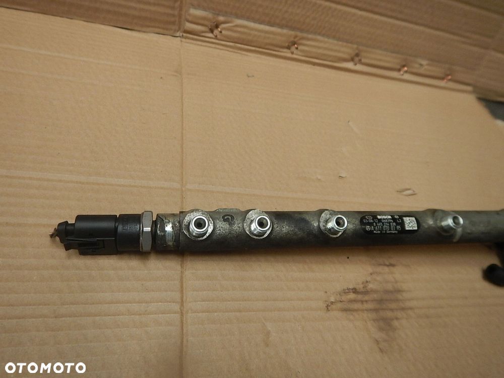 listwa wtryskowa + czujnik mecedes w203 2.2 cdi - 4