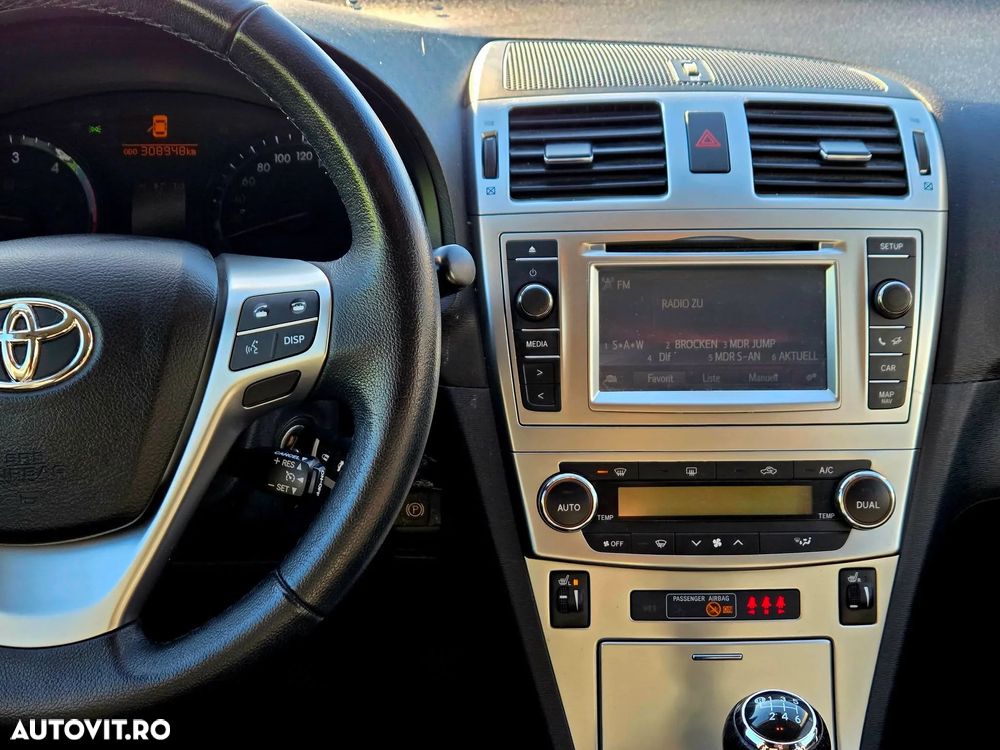 Toyota Avensis 2.0 D-4D Edition (2014) - 15