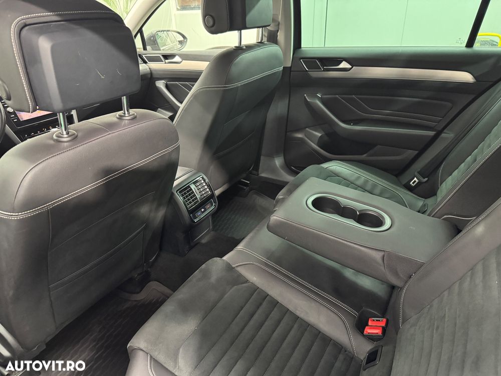 Volkswagen Passat 2.0 TDI DSG Highline - 18