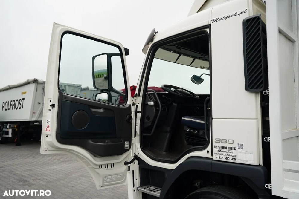 Volvo FM 380 / SOLO / 6X2 / PENTRU ANIMALE / PĂSĂRI / RIDICARE 2.000 KG / EURO 5 - 24